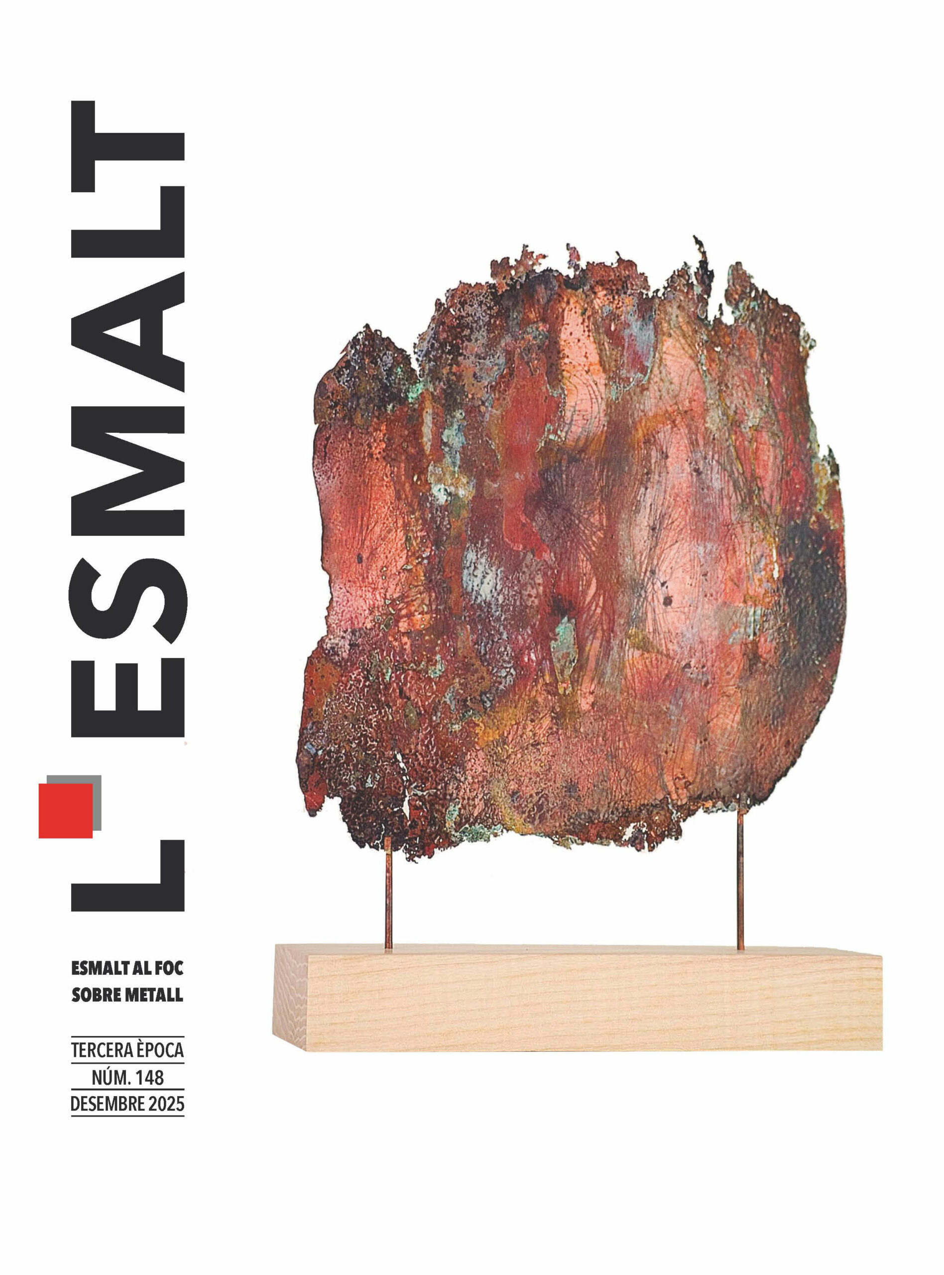 Une sculpture en émail de Natacha Baluteau en couverture du numéro 148 du magazine CIDAE (Centre d'Informació i Difusió de l'Esmalt), décembre 2025.