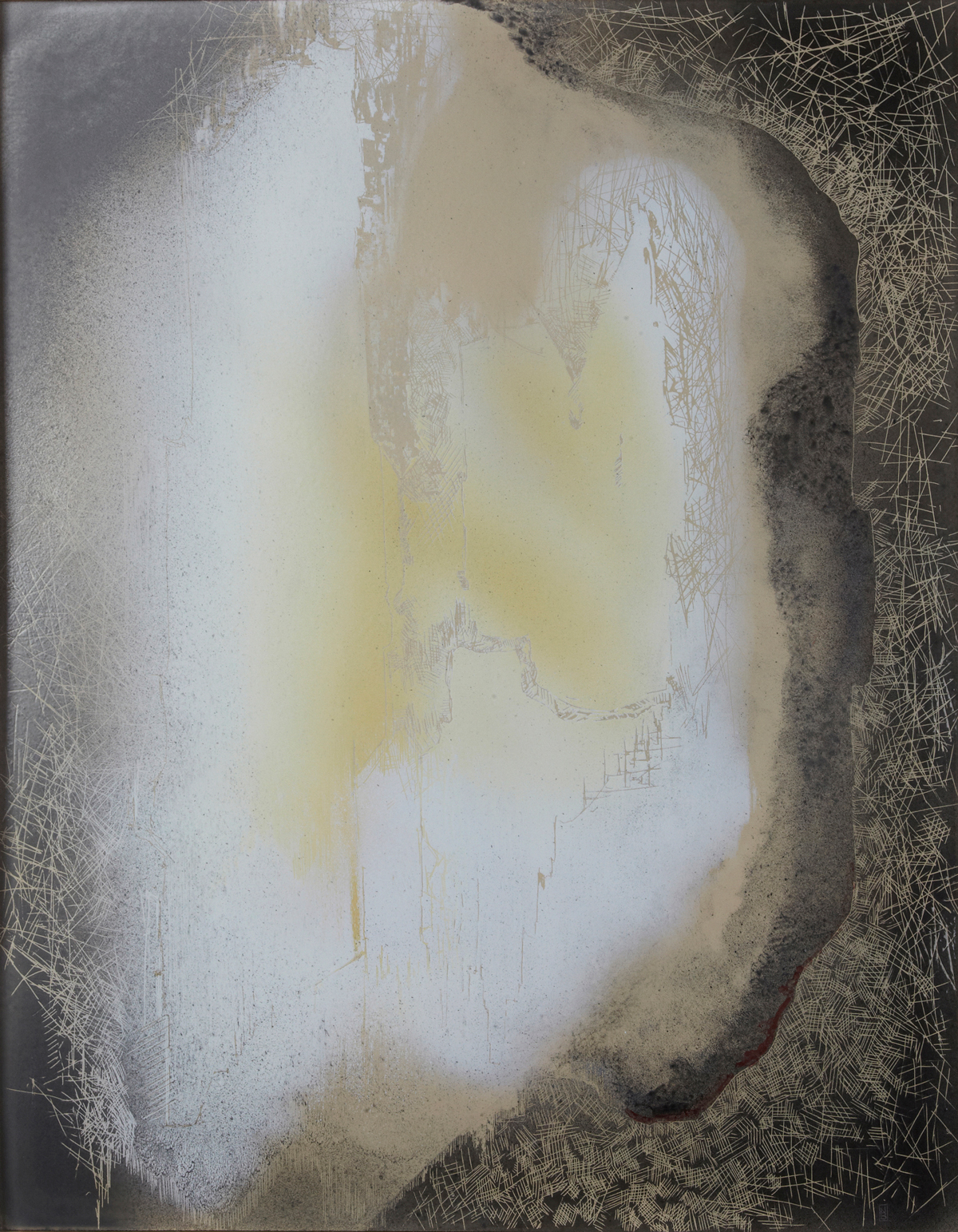 Tableau contemporain en acier émaillé par Natacha Baluteau. Œuvre graphique proche du dessin, révélant un réseau de fines lignes incisées, des nuances de blanc, de jaune, ivoire, sable et de gris texturé.